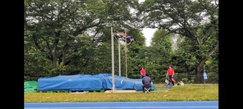 R7.6.14_pole.jpg