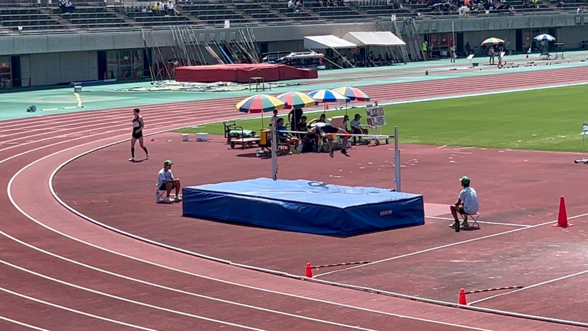 https://www.bodaidsk.com/community/tomo_t_and_f/images/5_highjump_yoshida.jpg